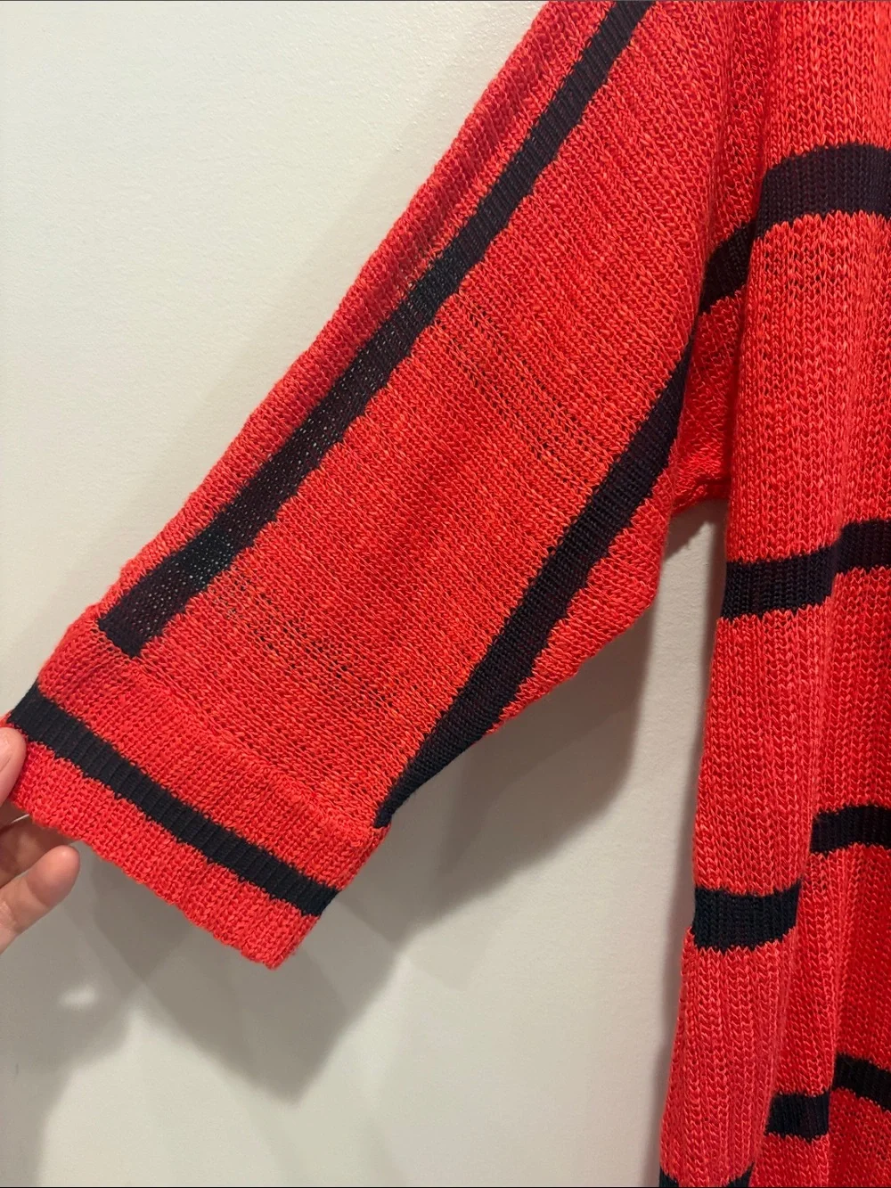 Red and navy Striped Knit Top ptp 20 length 27